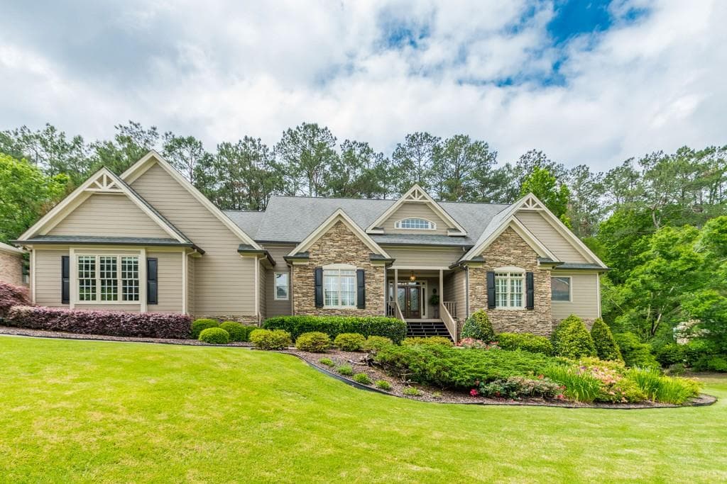 4 bedroom, 4,034 sq ft single family residence sold at 2649 Corinault Way, Acworth, GA 30101