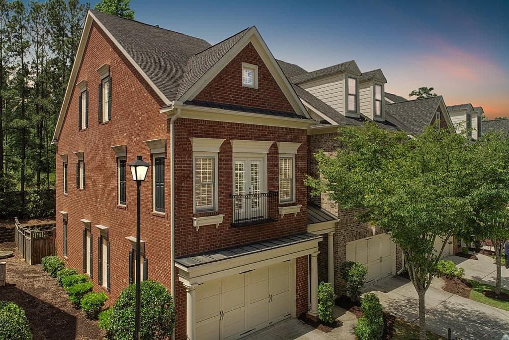 4 bedroom, 3,763 sq ft townhouse sold at 7456 Portbury Park Lane, Suwanee, GA 30024