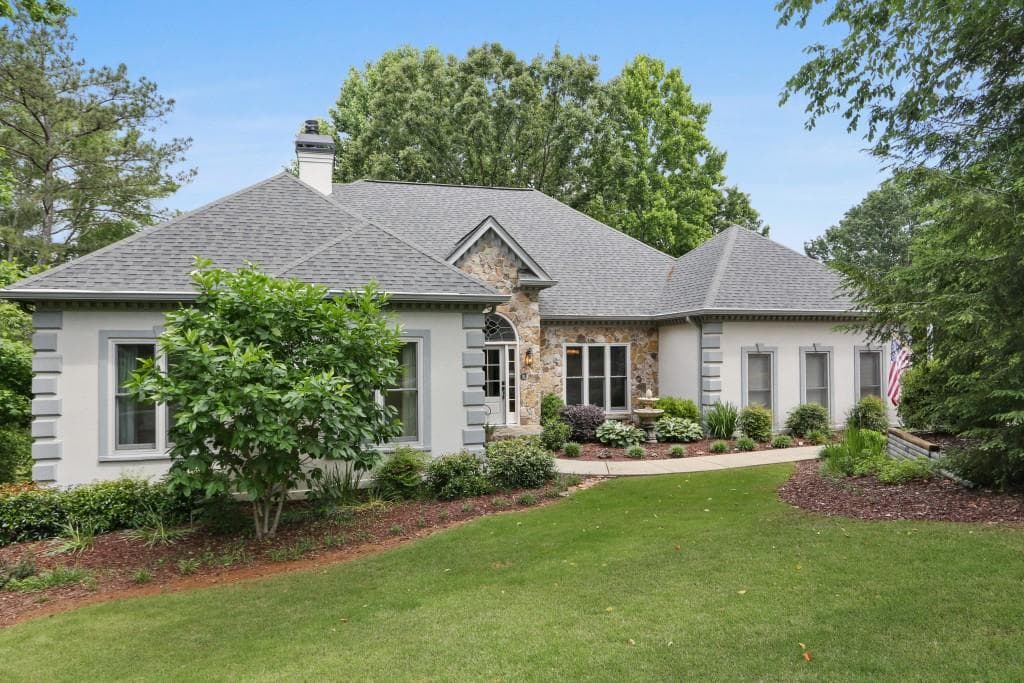 4 bedroom, 3,940 sq ft single family residence sold at 1910 Seven Seas Court, Alpharetta, GA 30005