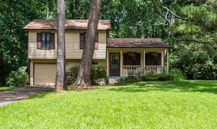 3 bedroom, 1,416 sq ft single family residence sold at 241 Remington Drive, Lilburn, GA 30047