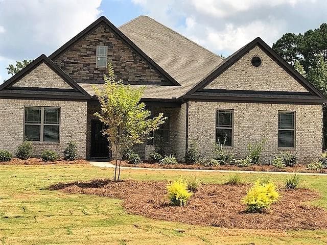 4 bedroom single family residence sold at 445 Mulberry Drive, Senoia, GA 30276