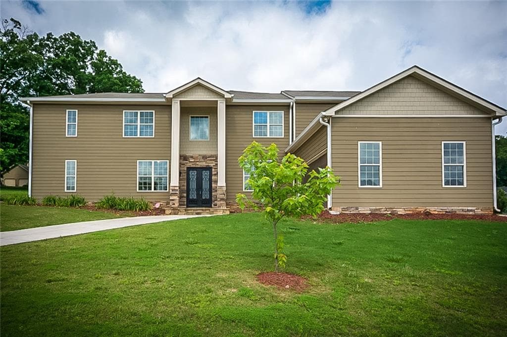 5 bedroom, 4,815 sq ft single family residence sold at 232 Waters Lake Drive, Woodstock, GA 30188