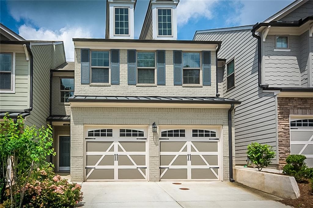 3 bedroom, 1,804 sq ft townhouse sold at 268 Stone Park Drive, Woodstock, GA 30188