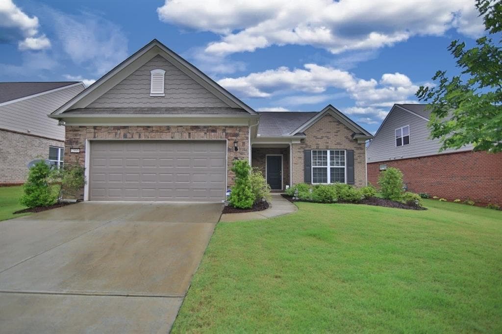 2995 Thistle Trail, Suwanee, GA 30024 — most recent listing photo