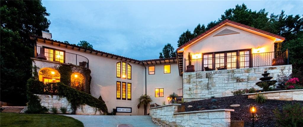 6 bedroom, 5,740 sq ft single family residence sold at 413 Spring House Cove, Atlanta, GA 30307