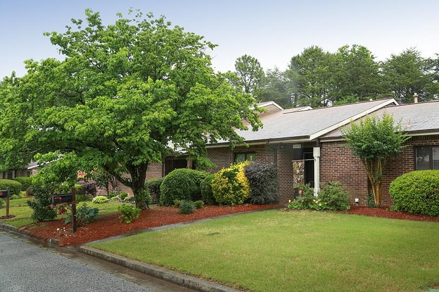 1470 Stoneleigh Circle, Stone Mountain, GA 30088 — most recent listing photo