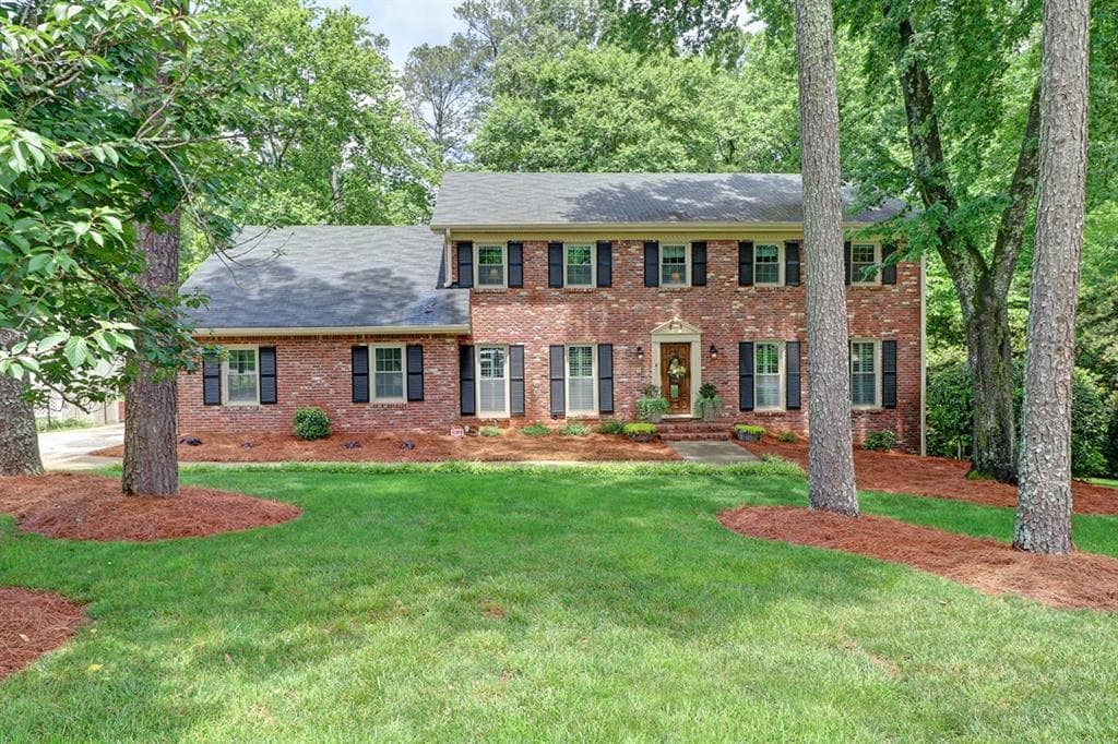 1224 Dunwoody Knoll Drive, Dunwoody, GA 30338 — most recent listing photo