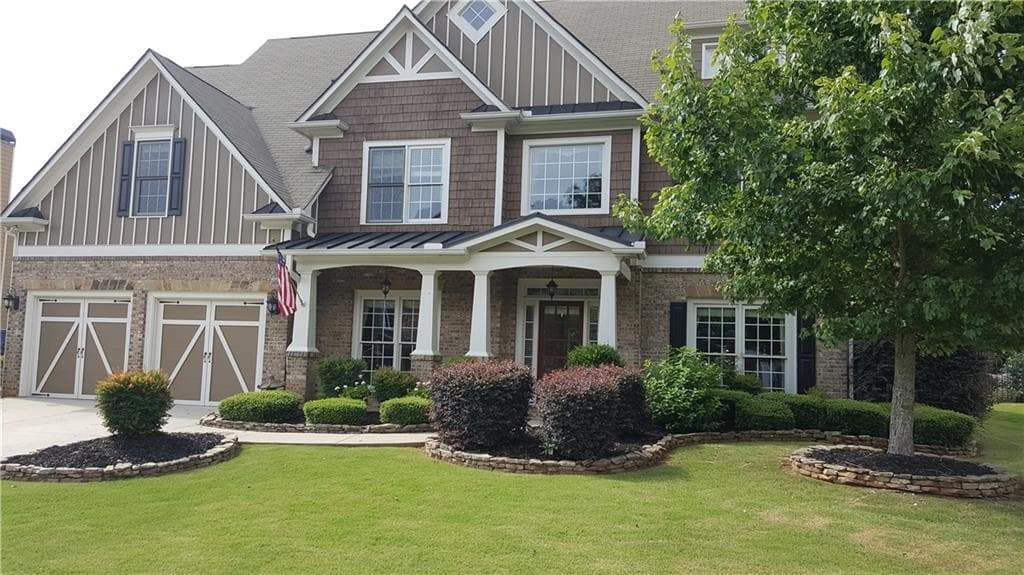 6 bedroom, 4,215 sq ft single family residence sold at 1220 Crestbrook Drive, Cumming, GA 30040