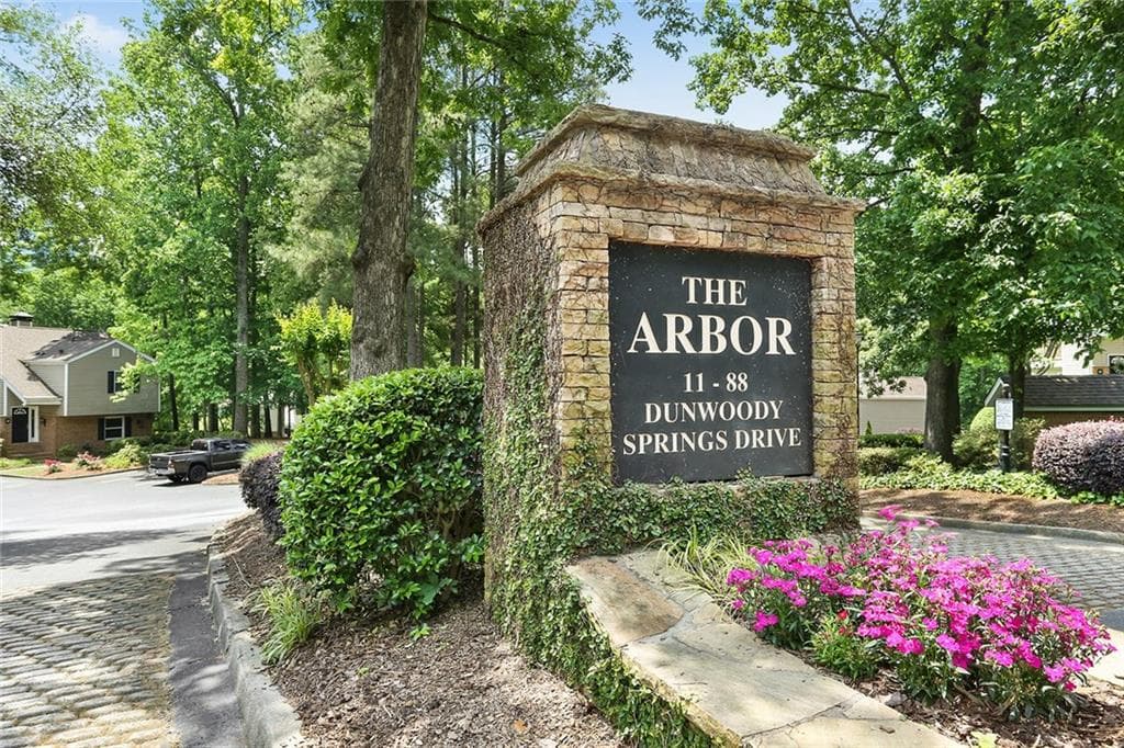 40 Dunwoody Springs Drive, Sandy Springs, GA 30328 — most recent listing photo