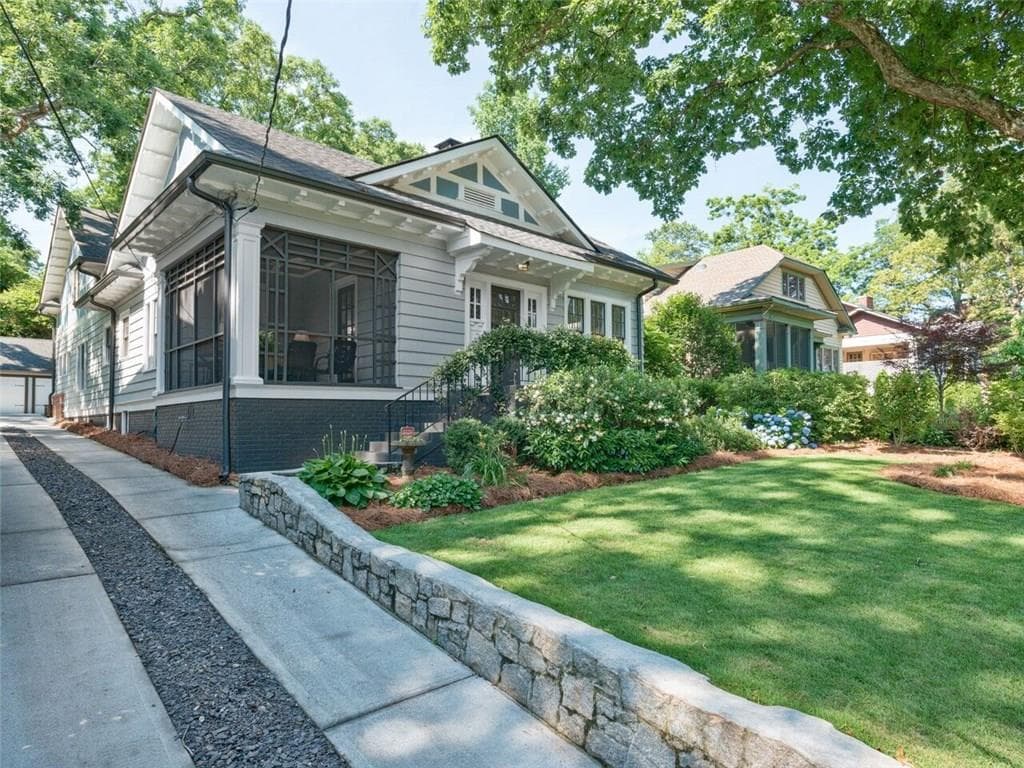 4 bedroom, 3,006 sq ft single family residence sold at 210 W Benson Street, Decatur, GA 30030