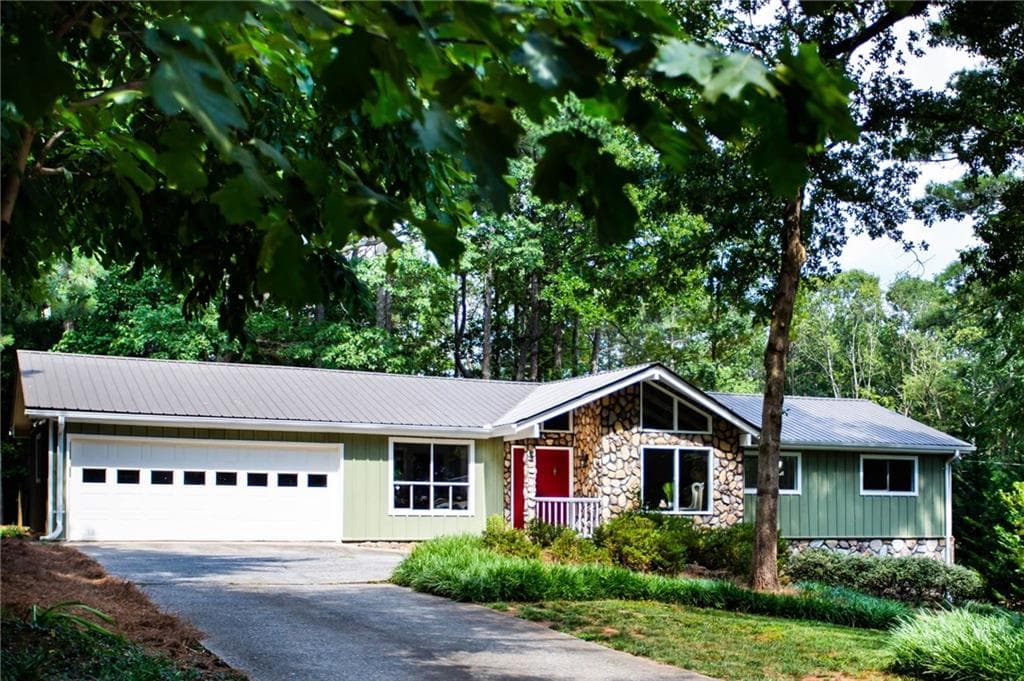1285 Lake Charles Drive, Roswell, GA 30075 — most recent listing photo