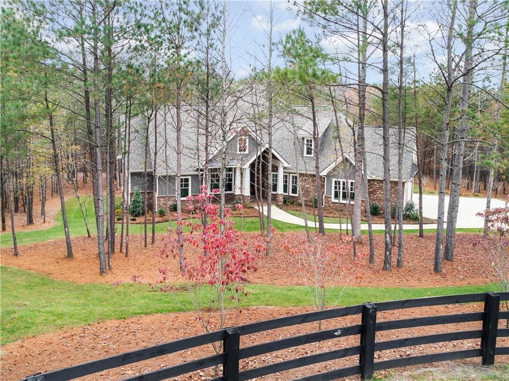 5 bedroom, 3,781 sq ft single family residence sold at 116 Serenity Lake Drive, Alpharetta, GA 30004
