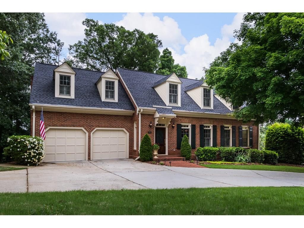 3040 Leeds Garden Lane, Alpharetta, GA 30022 — most recent listing photo