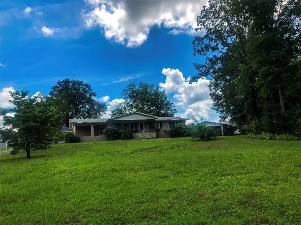 105 Lakeview Circle, Rockmart, GA 30153 — most recent listing photo