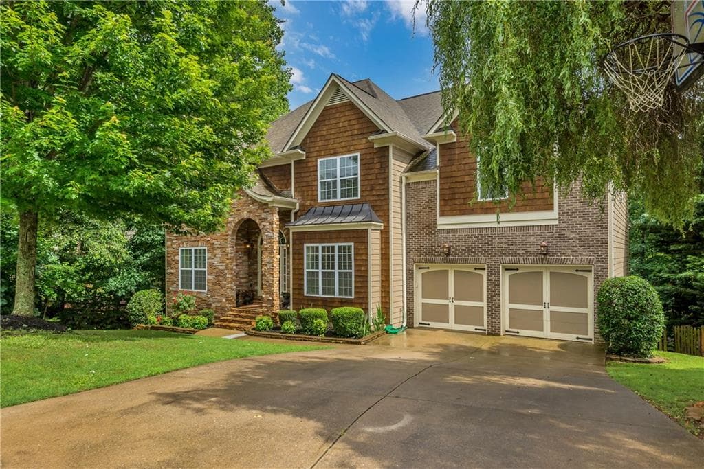 4 bedroom, 3,343 sq ft single family residence sold at 6725 Timber Cove Point, Cumming, GA 30041