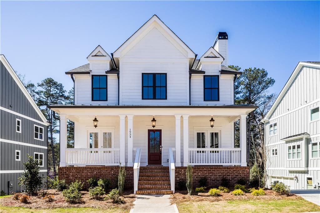 4 bedroom, 2,869 sq ft single family residence sold at 1934 Park Chase Lane, Atlanta, GA 30324