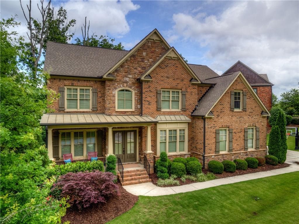 6 bedroom, 5,829 sq ft single family residence sold at 1710 Bramble Bush Way, Suwanee, GA 30024
