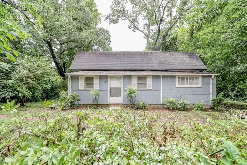 5049 N Redan Circle, Stone Mountain, GA 30088 — most recent listing photo