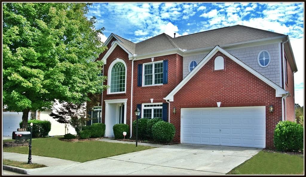 5 bedroom, 3,392 sq ft single family residence sold at 5023 Duxford Drive, Smyrna, GA 30082