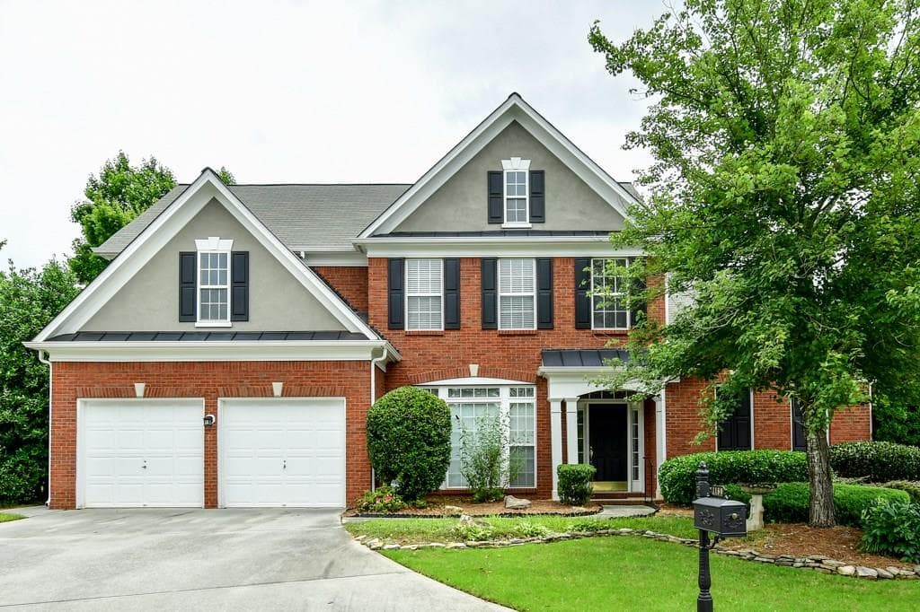 4 bedroom, 3,504 sq ft single family residence sold at 1180 Drewsbury Court, Smyrna, GA 30080
