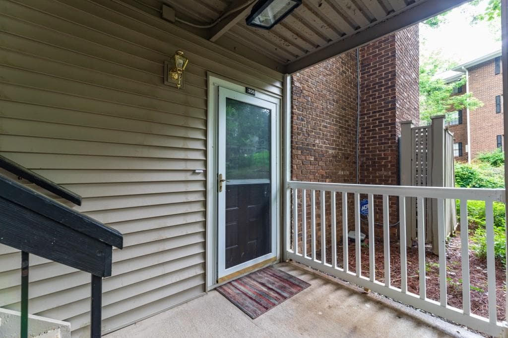 206 Barrington Hills Drive 206, Sandy Springs, GA 30350 — most recent listing photo