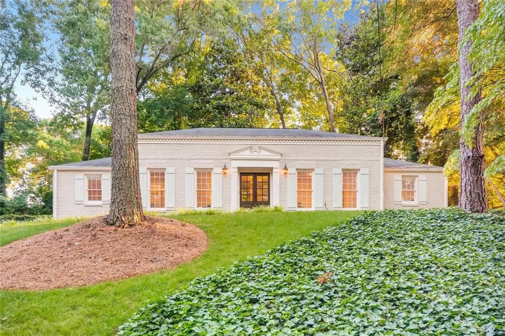 4 bedroom, 2,105 sq ft single family residence sold at 2930 Margaret Mitchell Court, Atlanta, GA 30327