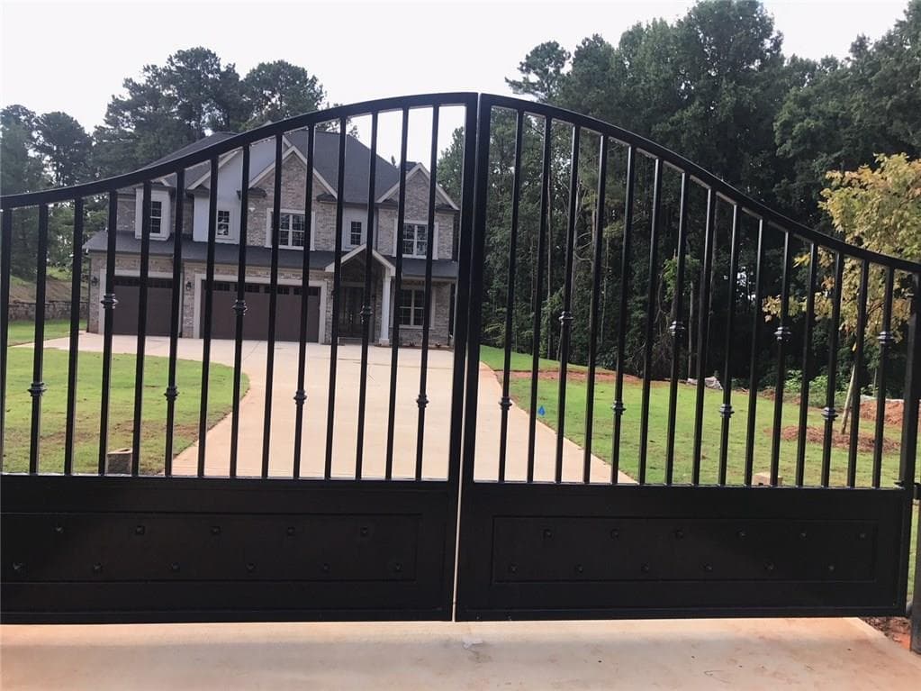 5 bedroom, 4,035 sq ft single family residence sold at 1924-A Collins Hill Road, Lawrenceville, GA 30043