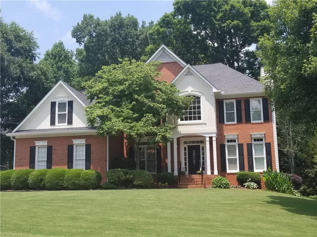 5 bedroom, 4,104 sq ft single family residence sold at 2540 Woodbrook Court, Lawrenceville, GA 30043