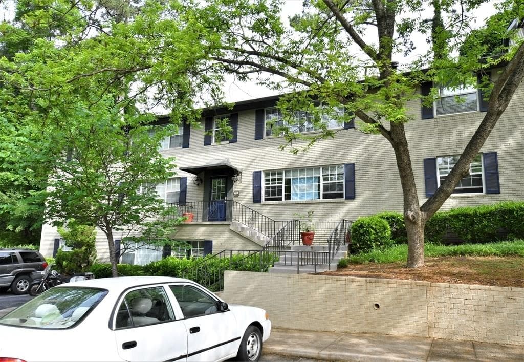 2 bedroom, 988 sq ft condominium sold at 1647 BRIARCLIFF Road 7, Atlanta, GA 30306