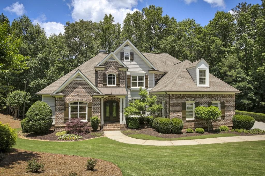5 bedroom, 7,144 sq ft single family residence sold at 145 White Columns Drive, Milton, GA 30004