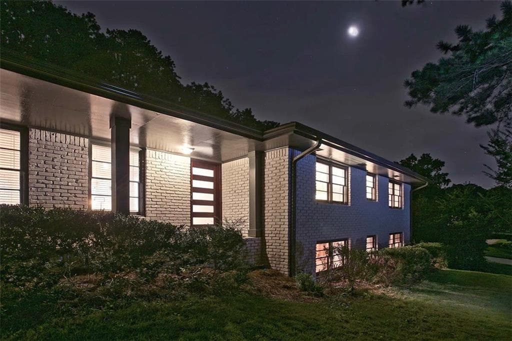 4 bedroom, 1,878 sq ft single family residence sold at 3360 Hidden Acres Drive, Atlanta, GA 30340