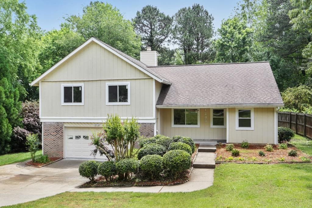 1235 Fairfield Drive, Marietta, GA 30068 — most recent listing photo
