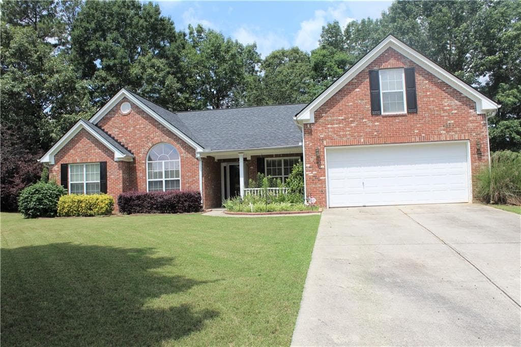 1046 Kiwi Lane, Dacula, GA 30019 — most recent listing photo