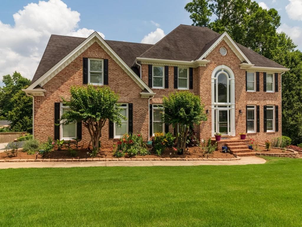 6 bedroom, 4,372 sq ft single family residence sold at 1081 Albemarle Way, Lawrenceville, GA 30044
