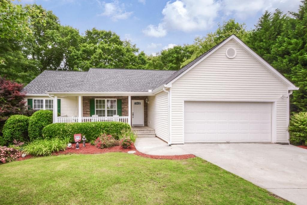 1640 ALCOVY RIVER Drive, Dacula, GA 30019 — most recent listing photo