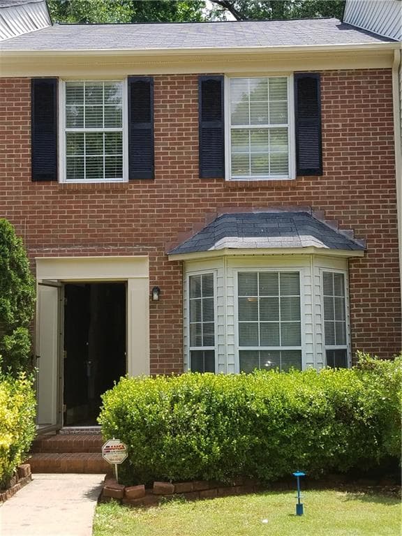 2 bedroom, 2,100 sq ft townhouse sold at 2973 Lexington Trace Drive, Smyrna, GA 30080