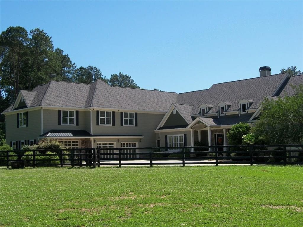 4 bedroom, 5,080 sq ft single family residence sold at 16289 Clarity Road, Alpharetta, GA 30004