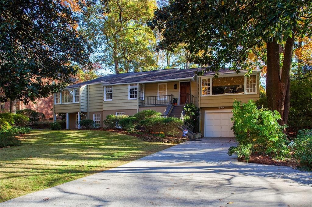 4 bedroom, 2,599 sq ft single family residence sold at 1179 Goodwin Road, Atlanta, GA 30324