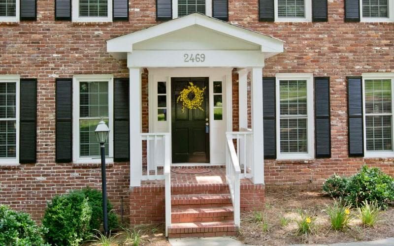 2469 Sandell Drive, Dunwoody, GA 30338 — most recent listing photo