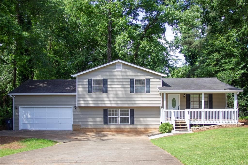1928 Suwanee Roberts Court, Lawrenceville, GA 30043 — most recent listing photo