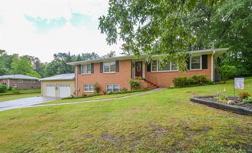 6832 Cherry Circle, Lithia Springs, GA 30122 — most recent listing photo