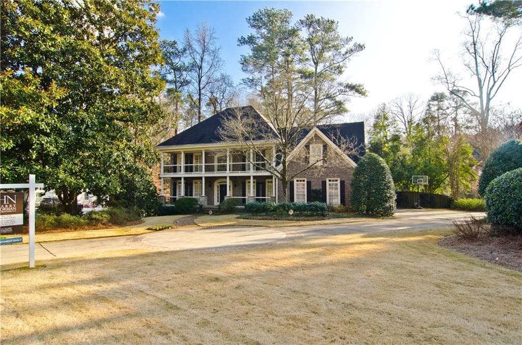 5 bedroom, 5,930 sq ft single family residence sold at 4290 Brookview Drive, Atlanta, GA 30339