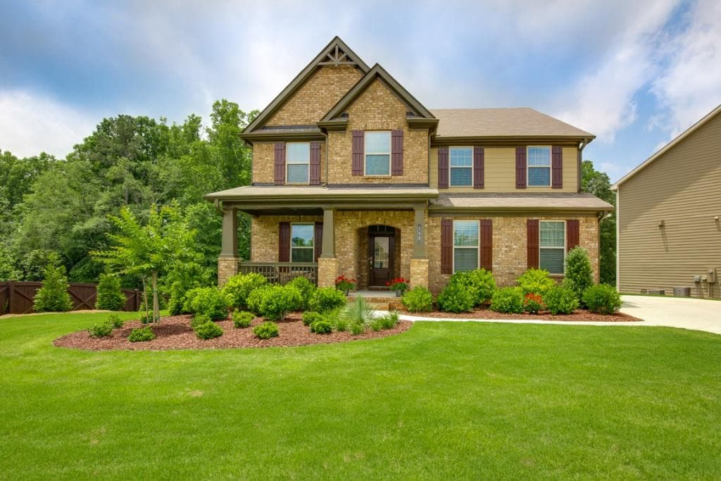 4 bedroom, 4,100 sq ft single family residence sold at 162 WHEATEN Drive, Woodstock, GA 30188