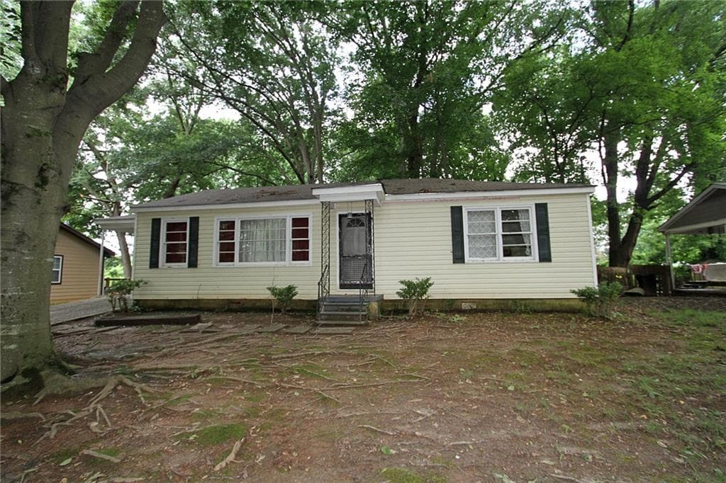 2 bedroom, 1,050 sq ft single family residence sold at 4084 Clay Drive, Atlanta, GA 30360