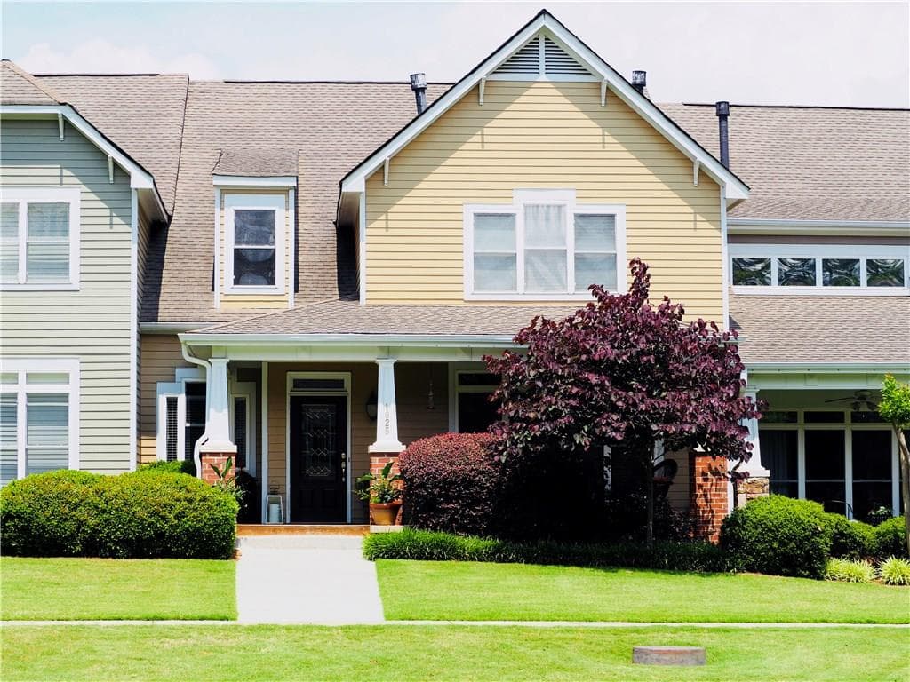 1025 Freedom Lane, Roswell, GA 30075 — most recent listing photo