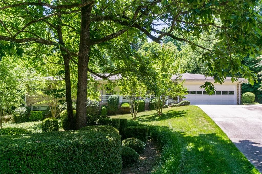 4 bedroom single family residence sold at 2675 Fleur De Lis Place, Dunwoody, GA 30360