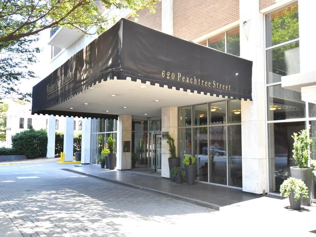 1 bedroom, 784 sq ft condominium sold at 620 Peachtree Street 1215, Atlanta, GA 30309
