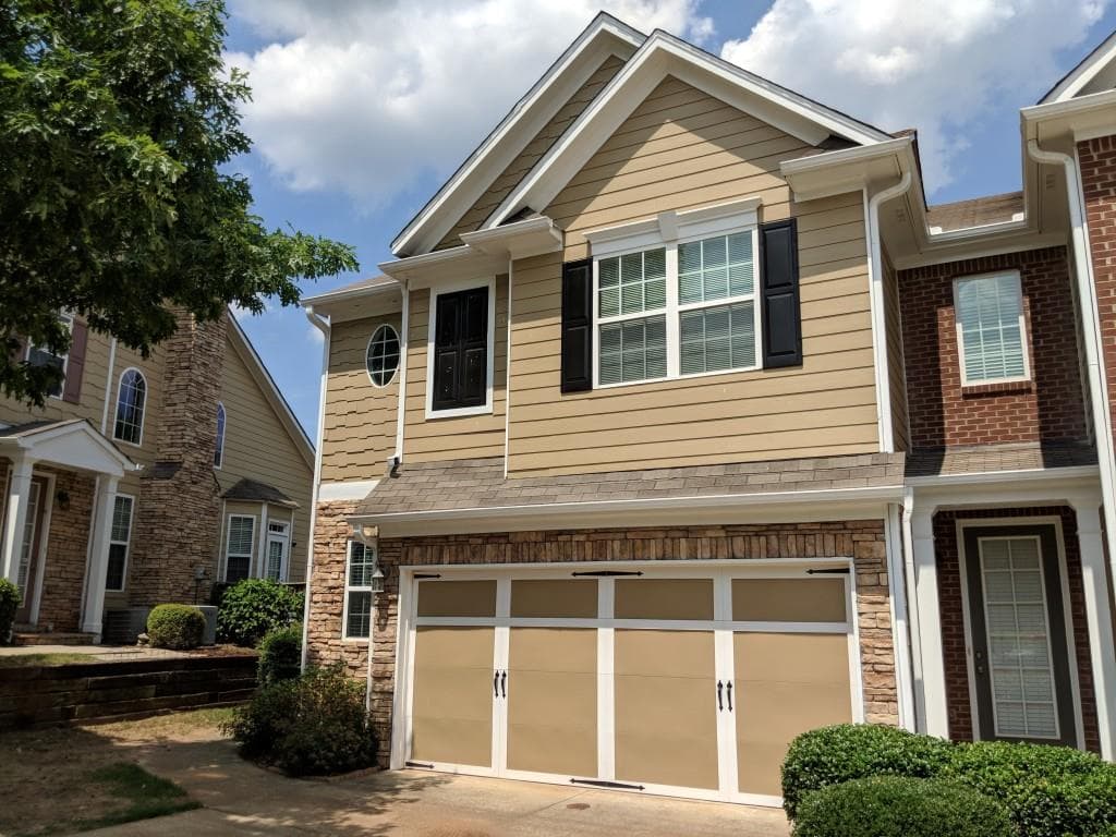 3 bedroom, 1,807 sq ft townhouse sold at 934 Pierce Ivy Court, Lawrenceville, GA 30043