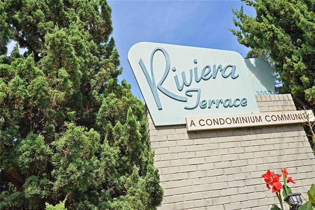 3 bedroom, 1,160 sq ft condominium sold at 3046 Briarcliff Road 7, Atlanta, GA 30329