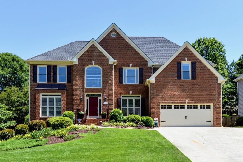 5 bedroom, 3,358 sq ft single family residence sold at 665 Windwalk Drive, Roswell, GA 30076